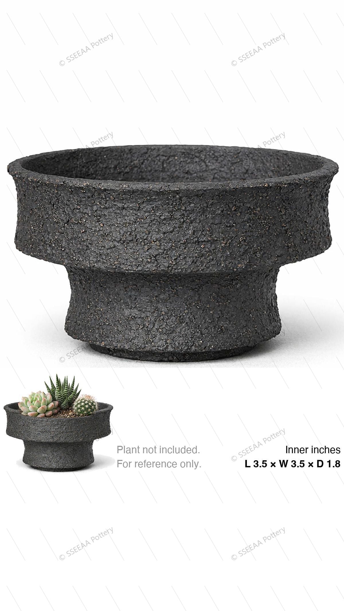 pottery_202601_moon_23 · L3.5 W3.5 H1.8